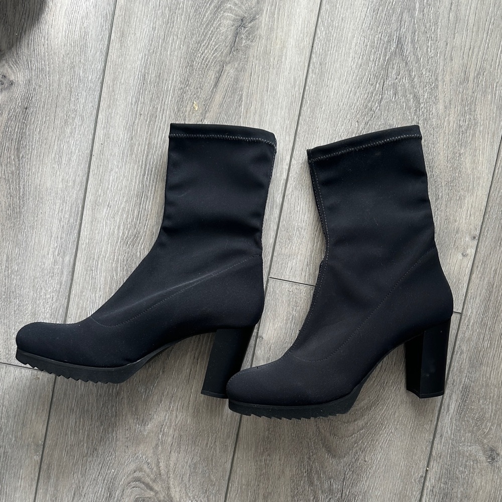 La CANADIENNE stretch lug boots 11 new!
